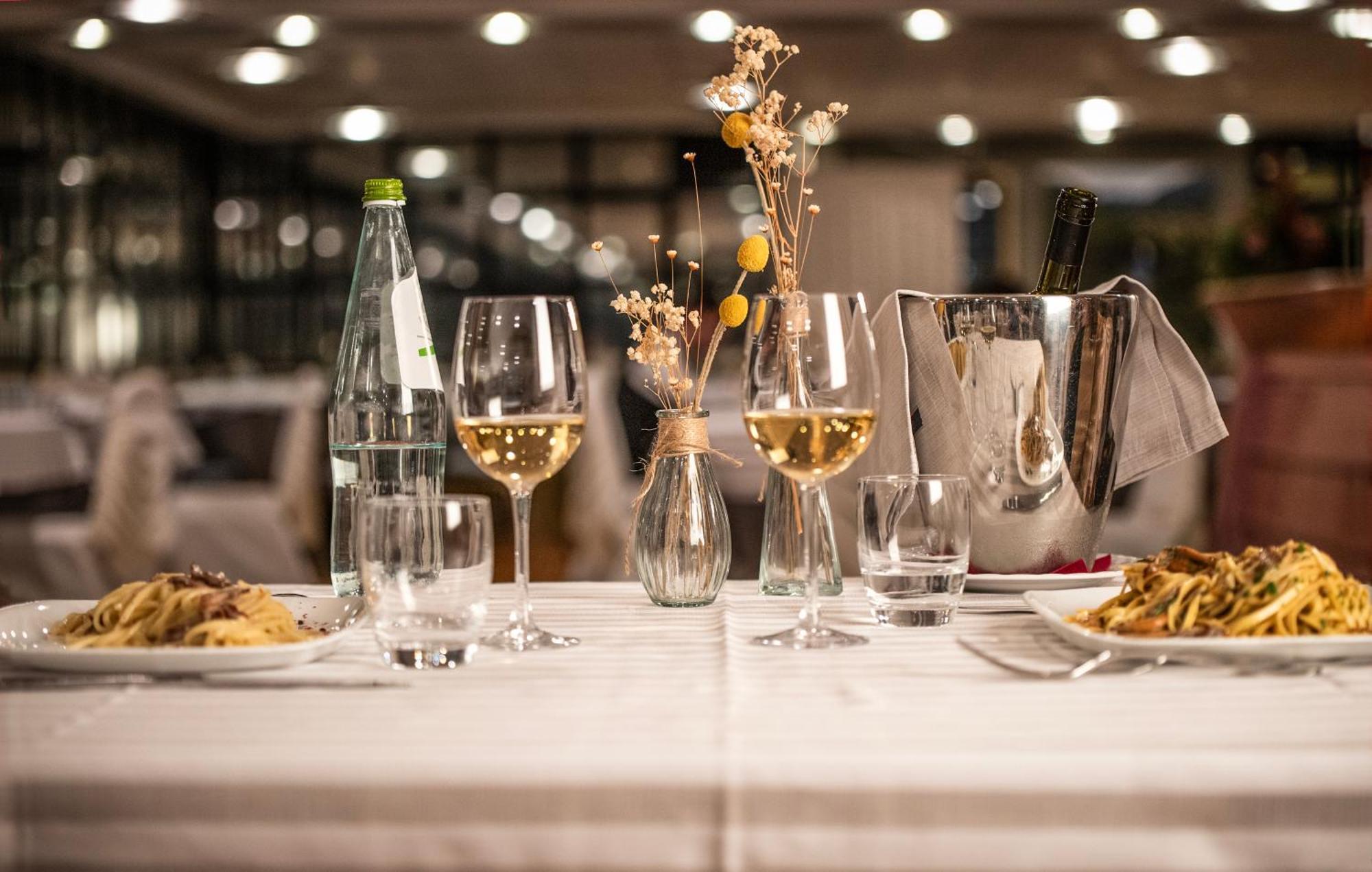 Hotel Michelangelo Palace & Spa Терни Экстерьер фото